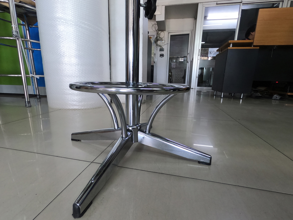 92025::CR-610::An Asahi CR-610 series stool with metal base, providing adjustable locked-screw extension. 3-year warranty for the frame of a chair under normal application and 1-year warranty for the plastic base and accessories. Dimension (WxSL) cm : 45x67. Available in 3 seat styles: PVC Leather, PU Leather and Cotton.