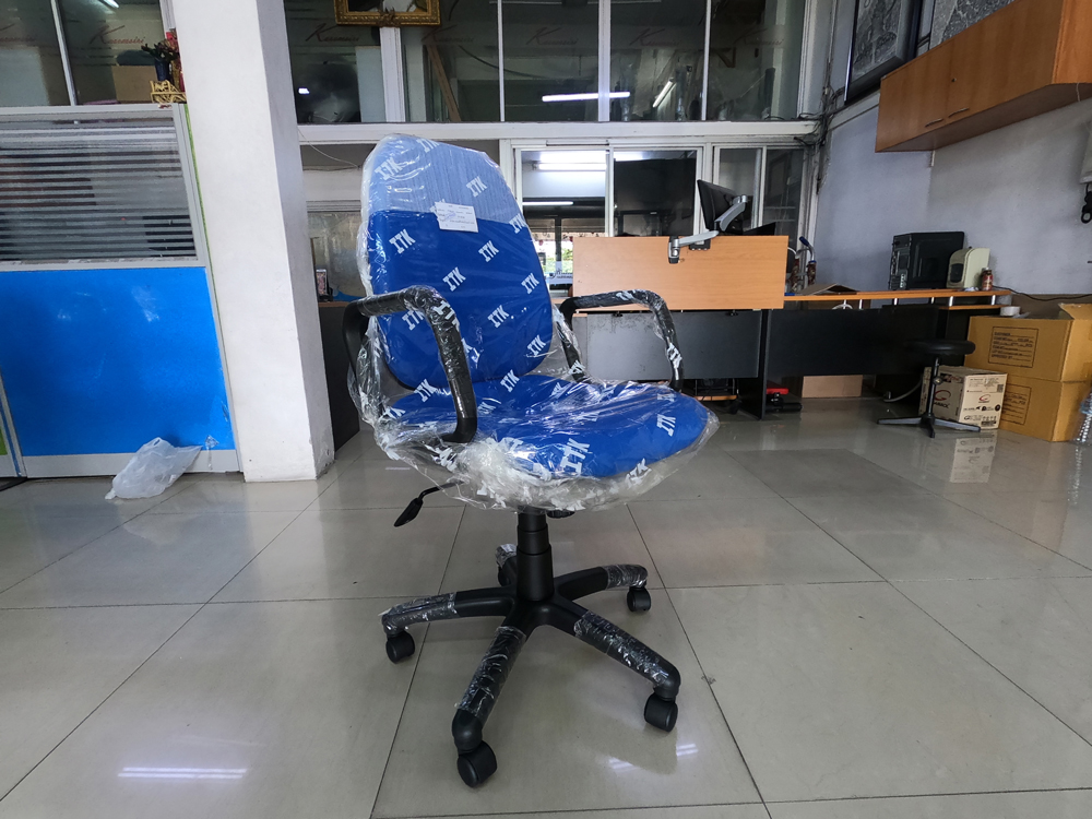 85034::CT-25::An Itoki office chair with PVC leather/cotton seat and plastic base, providing adjustable. Dimension (WxDxH) cm : 53x65x98-110