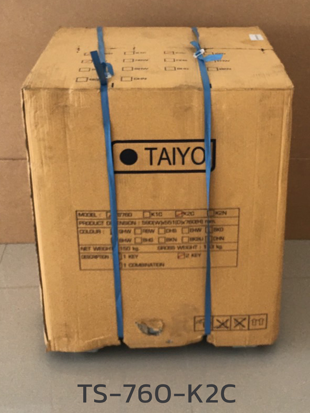 65086::TS-760-K2C::ตู้เซฟ ตู้นิรภัยชนิดกันไฟ น้ำหนัก 150 KG. เปิด-ปิดด้วยกุญแจ2ดอกพร้อมกันและหมุนรหัสพร้อมมือจับ ป้องกันการปลอมแปลงกุญแจ ขนาดภายในตู้เซฟ ก450xล355xส547 มม. ขนาดภายนอกตู้เซฟ ก590xล551xส760 มม. ไทโย ตู้เซฟ